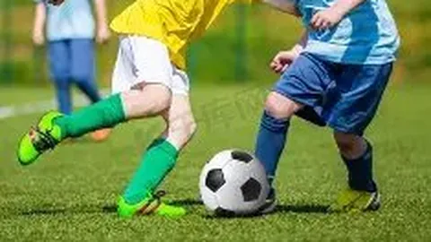 独家揭秘：巴林顶级裁判团领衔，哈利勒执掌牛刀！国安河内对决，焦点大战即将上演！